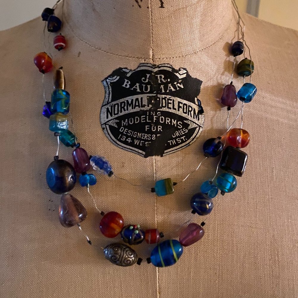 Chico's glass bead necklace